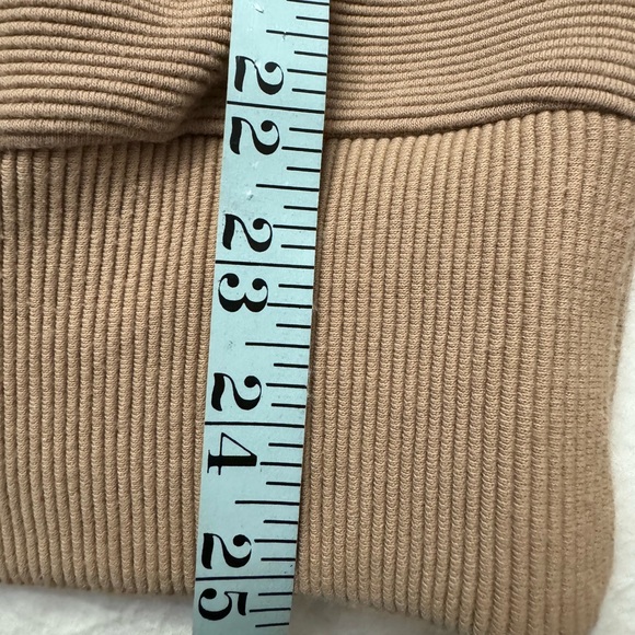 Varley Vine Half Zip, NWOT - Picture 5 of 5